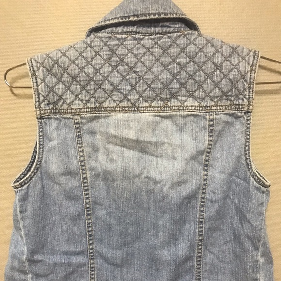 Bullhead Vest - Picture 4 of 5